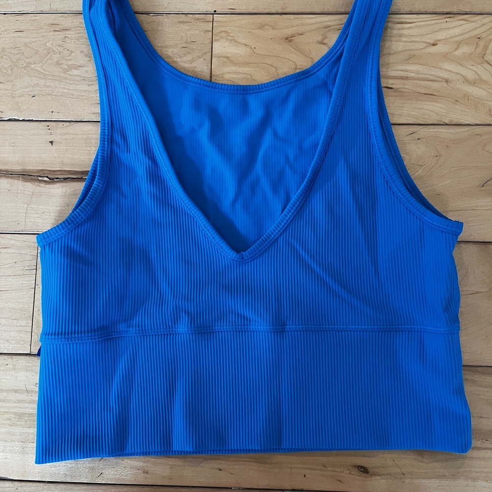 Lululemon Power Pivot ribbed size 8